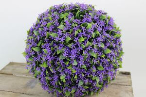 Fialová umelá kvetinová guľa 30cm
