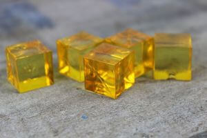 Narancssárga kocka alakú dekorkövek 80db